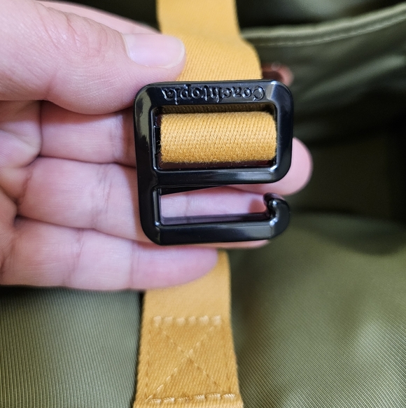 New Coach COACHTOPIA LOOP TOTE - Picture 13 of 17